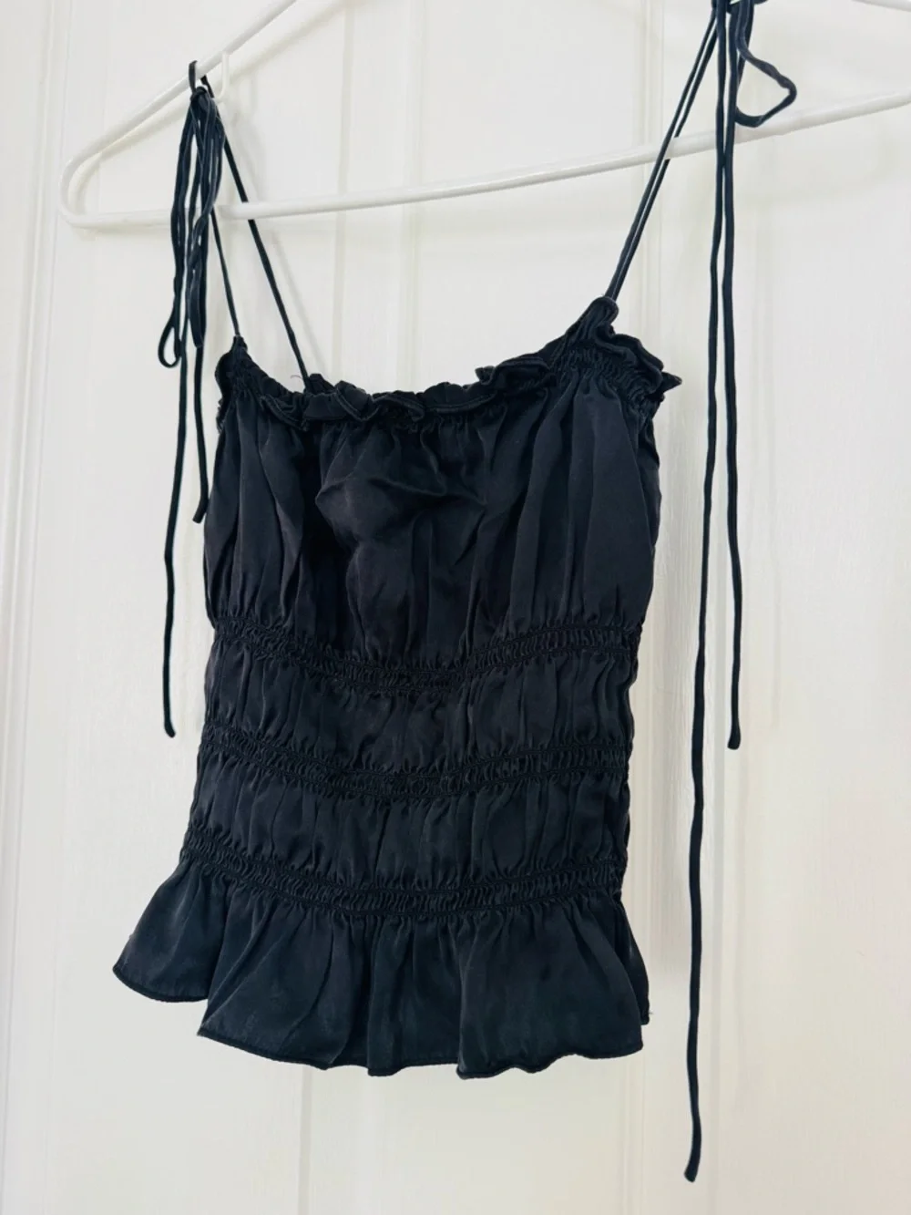 🖤 Reformation viviane black silk top. - Picture 4 of 7